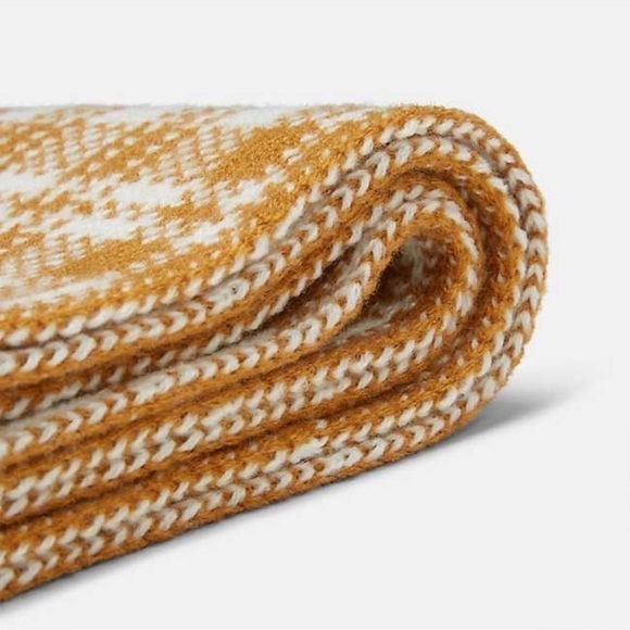 NWT Timberland Gold/White Acrylic Scarf OSFA - Picture 2 of 8
